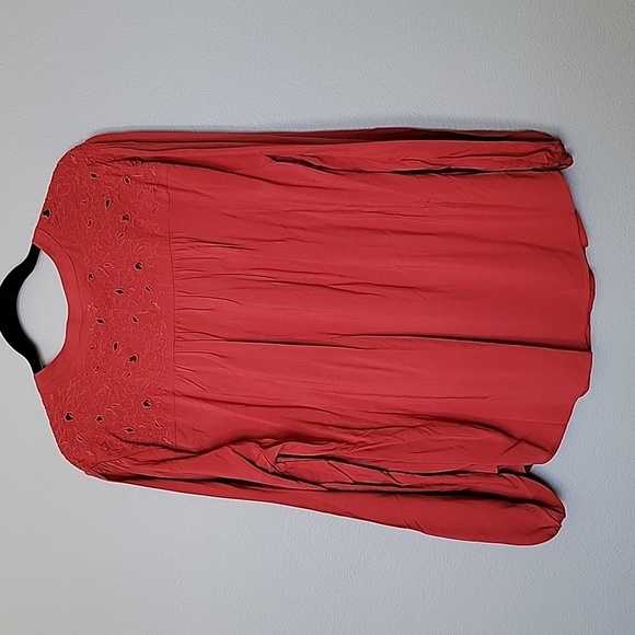 Torrid NWT Cutwork embroidered and beaded detail boho long sleeve blouse 0X - Picture 7 of 8